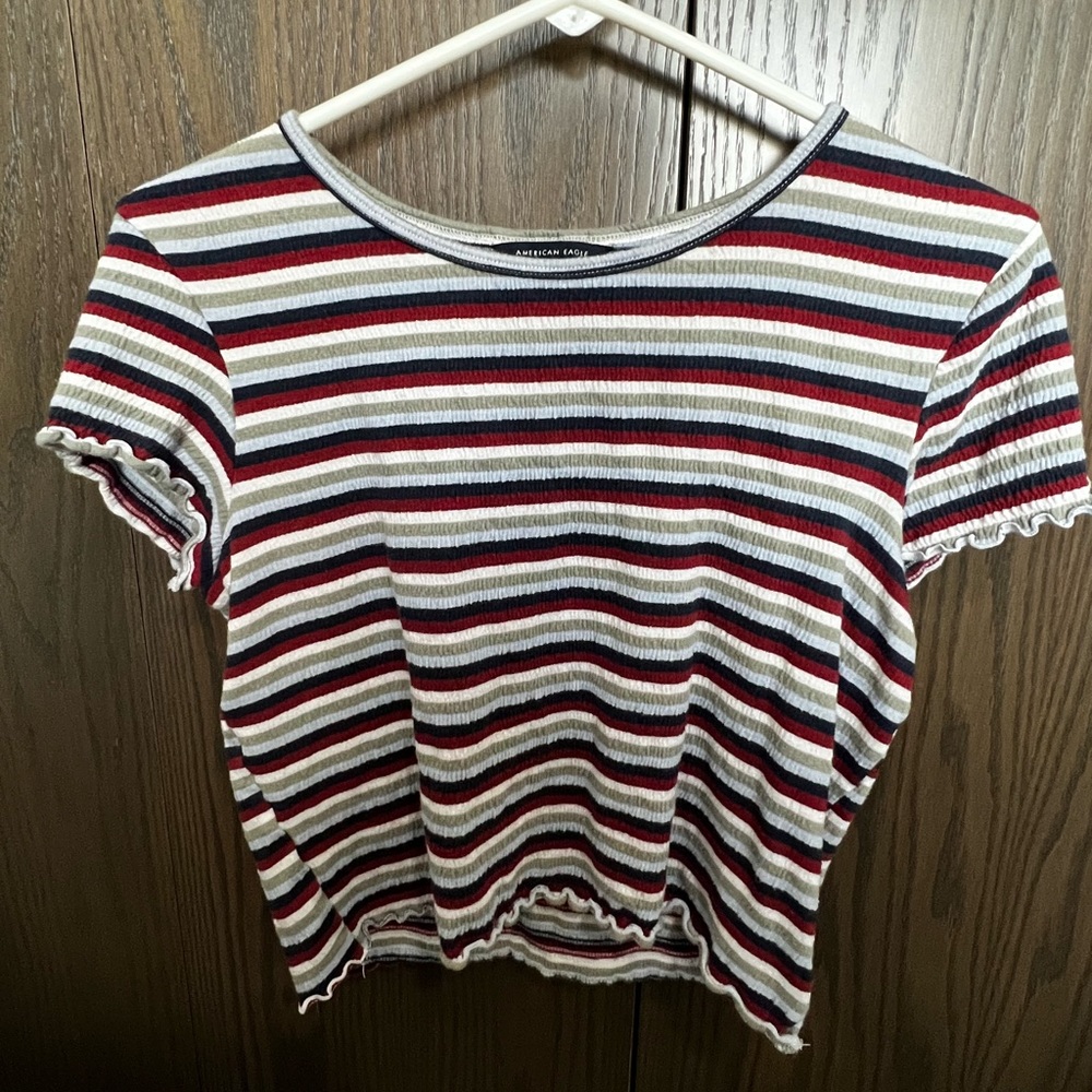 American Eagle tee shirt